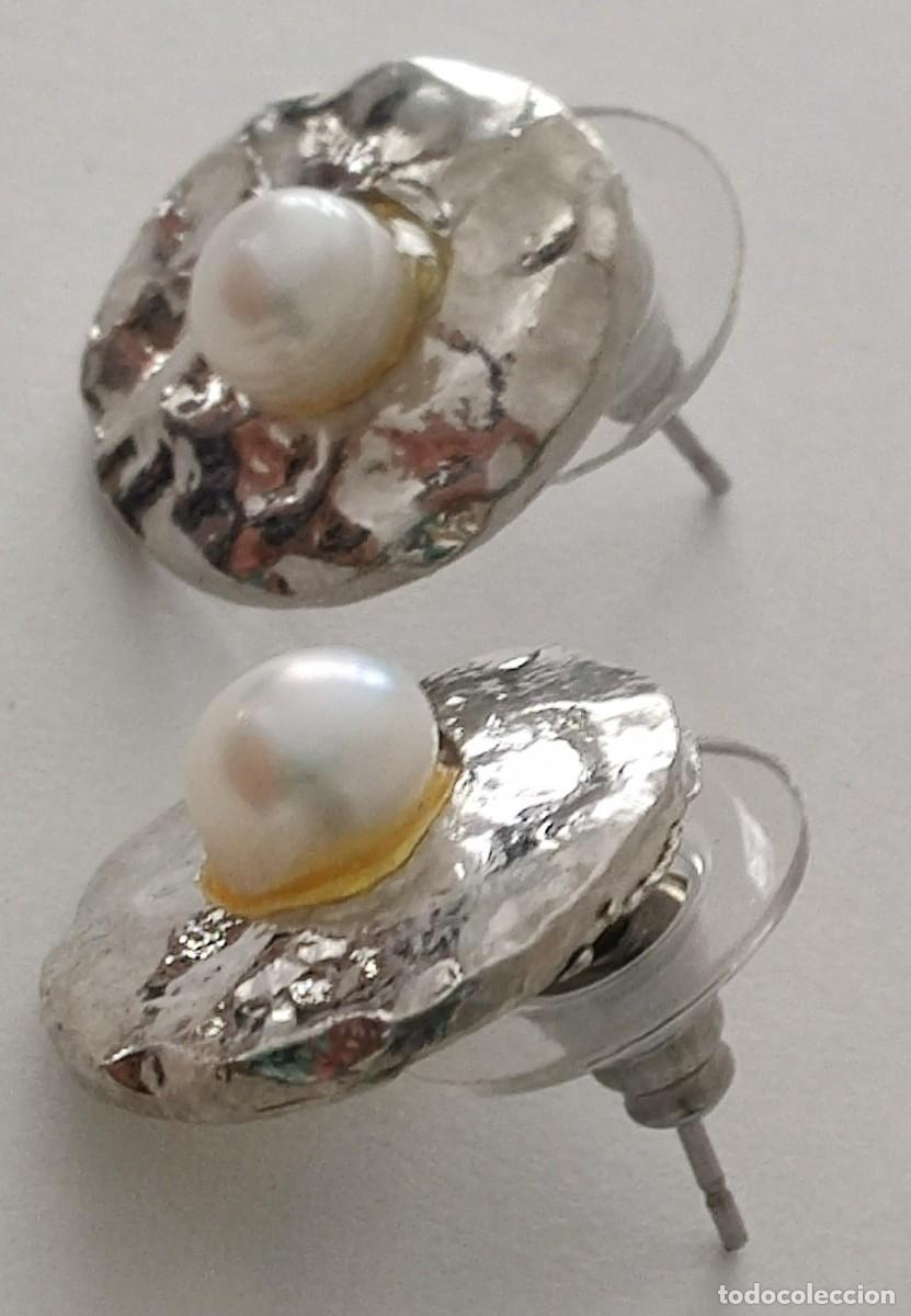 Joyeria: Pendientes. Vintage. Perla y acero. - Foto 2
