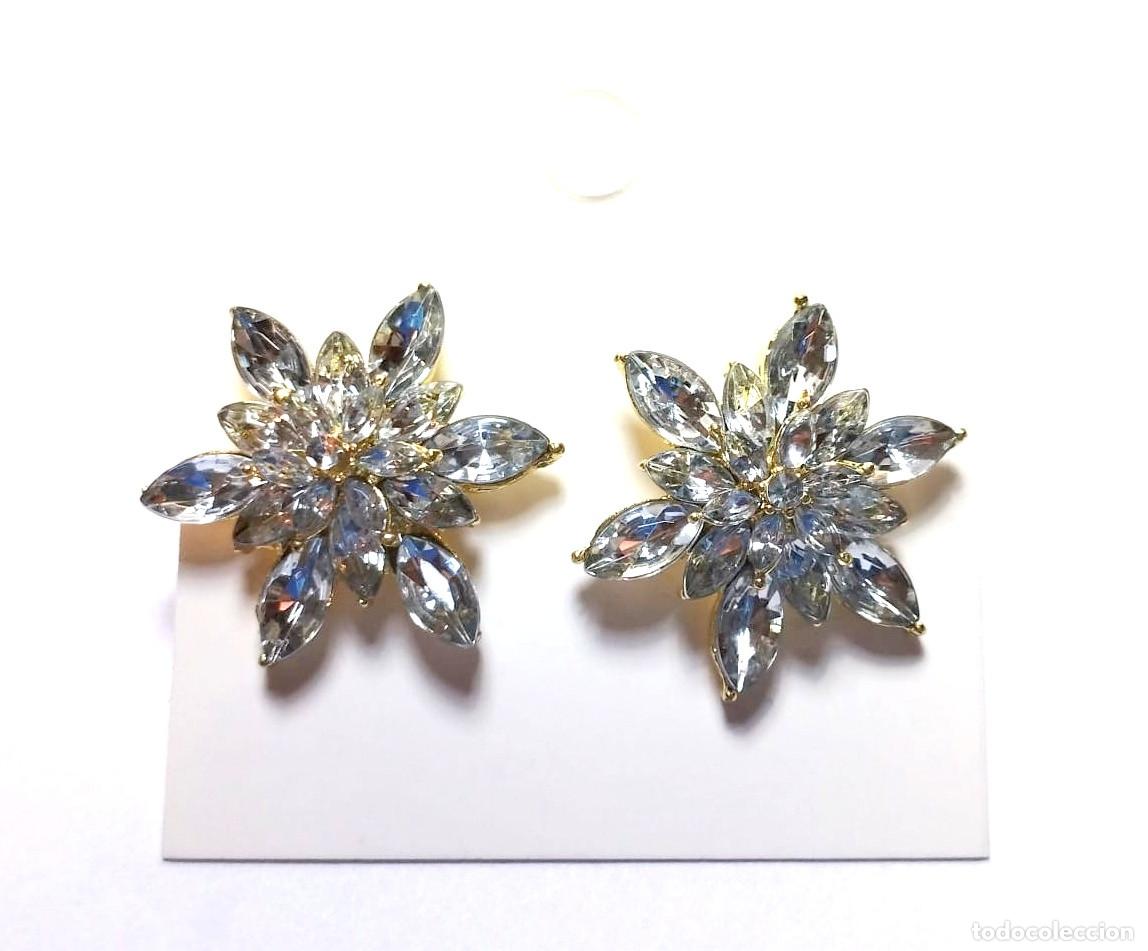 Joyeria: Pendientes color oro con strass, Nuevos - Foto 1