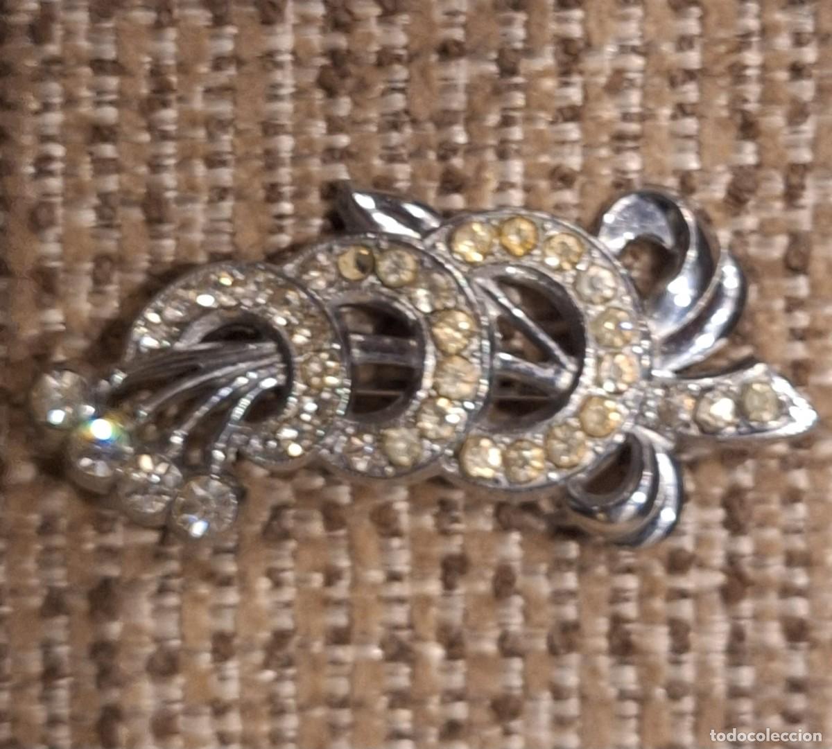 Joyeria: Broche de cristales estilo bouquet entrelazado - Foto 1