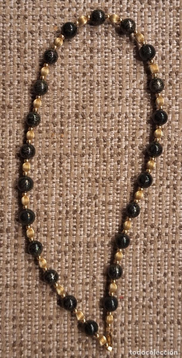 Joyeria: Collar de cuentas negras y doradas con relieve - Foto 1