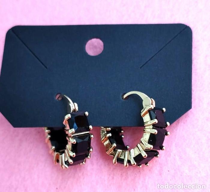 Joyeria: Pendientes color oro con strass negro, Nuevos - Foto 1