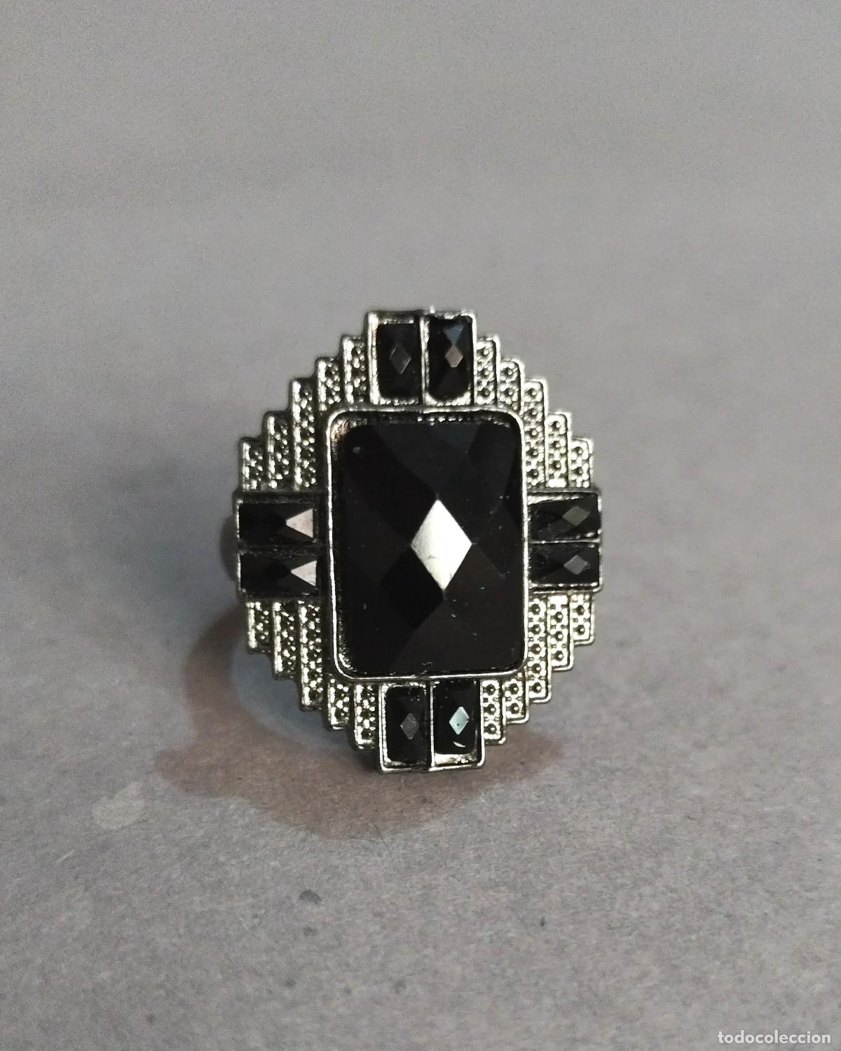 Joyeria: Anillo g&oacute;tico, con cristal negro. - Foto 2