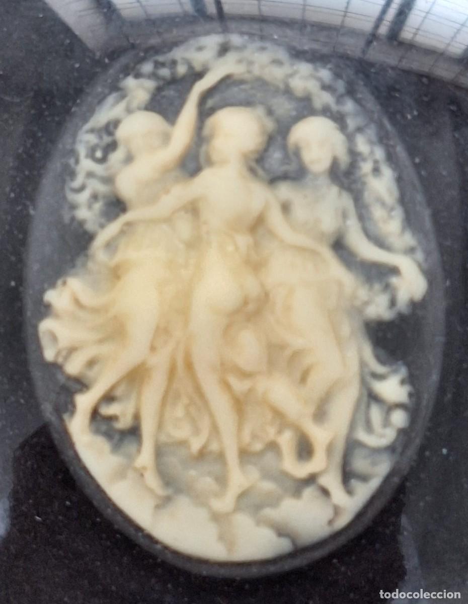 Joyeria: Miniatura &ldquo;Three Graces in Cameo&rdquo; &ndash; Peter Bates Ltd., Inglaterra - Foto 4