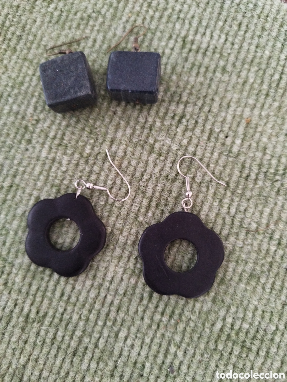 Joyeria: Pendientes cubo madera o flor pl&aacute;stico - Foto 1