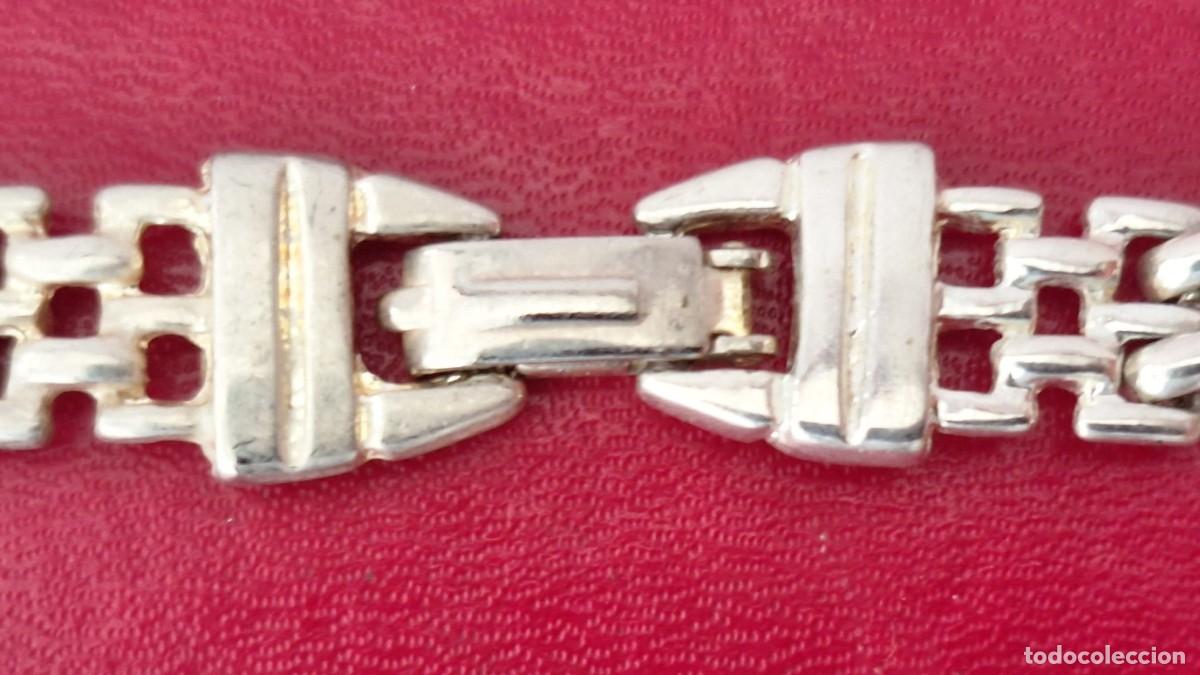 Joyeria: Gargantilla r&iacute;gida plateada estilo retro (largo de 40 cm) - Foto 3