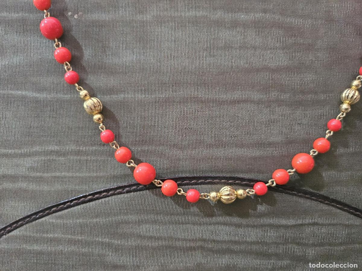 Joyeria: collar de bolas roja y dorado - Foto 3