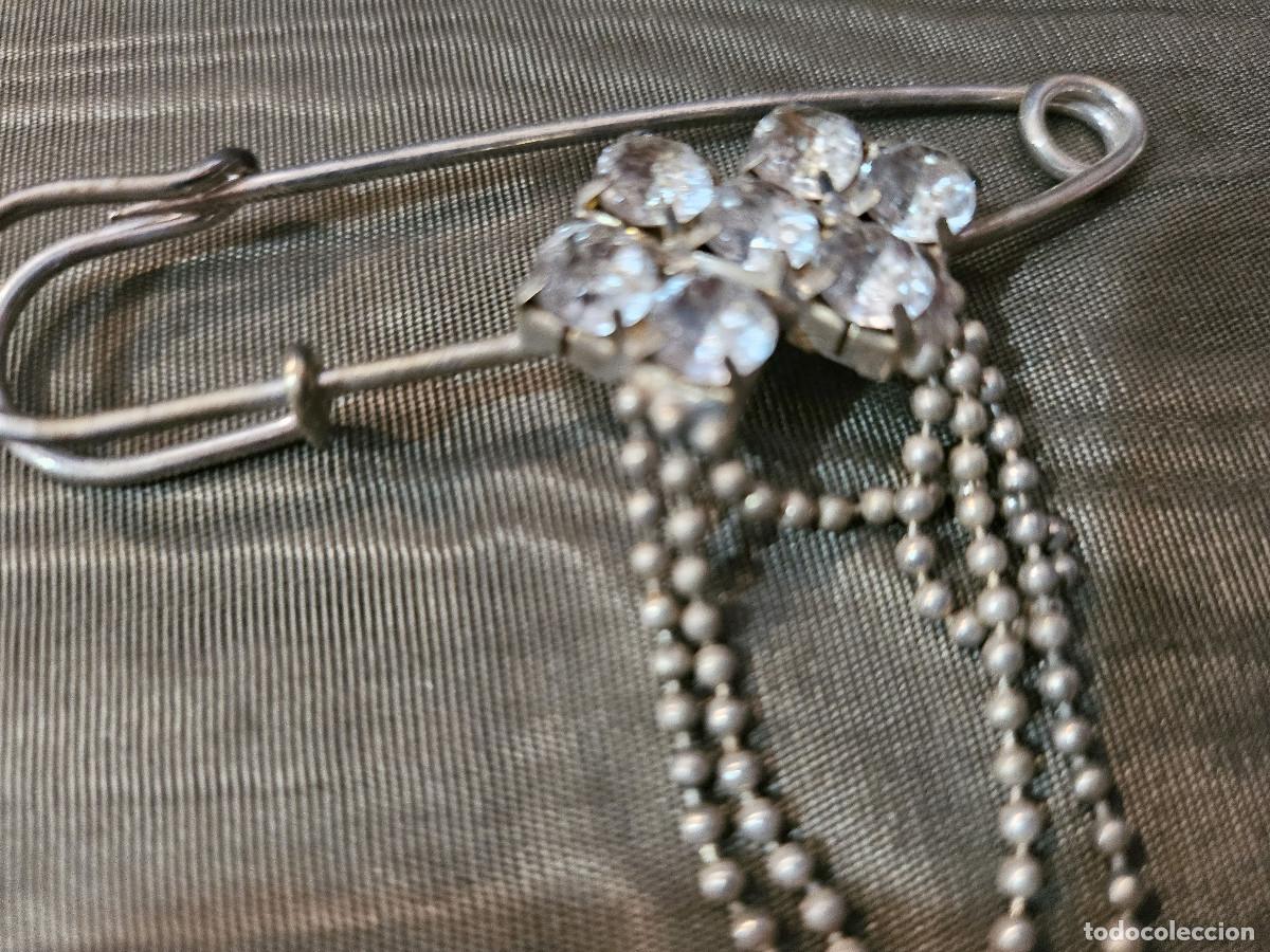 Joyeria: broche plateado y cristales - Foto 2