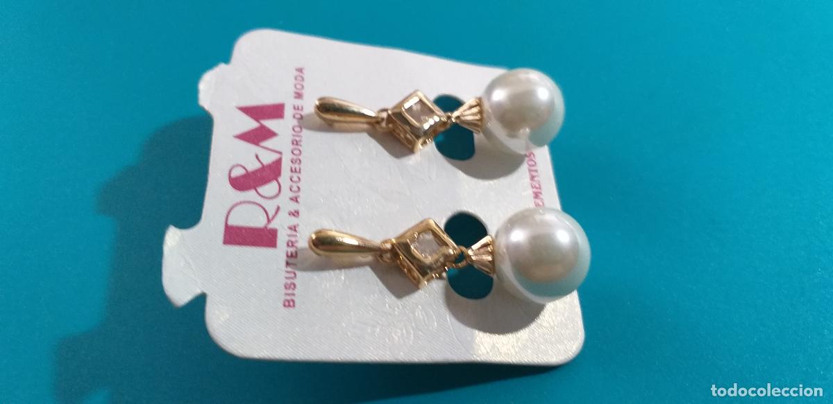 Joyeria: Pendientes. Dorados y blanco - Foto 3
