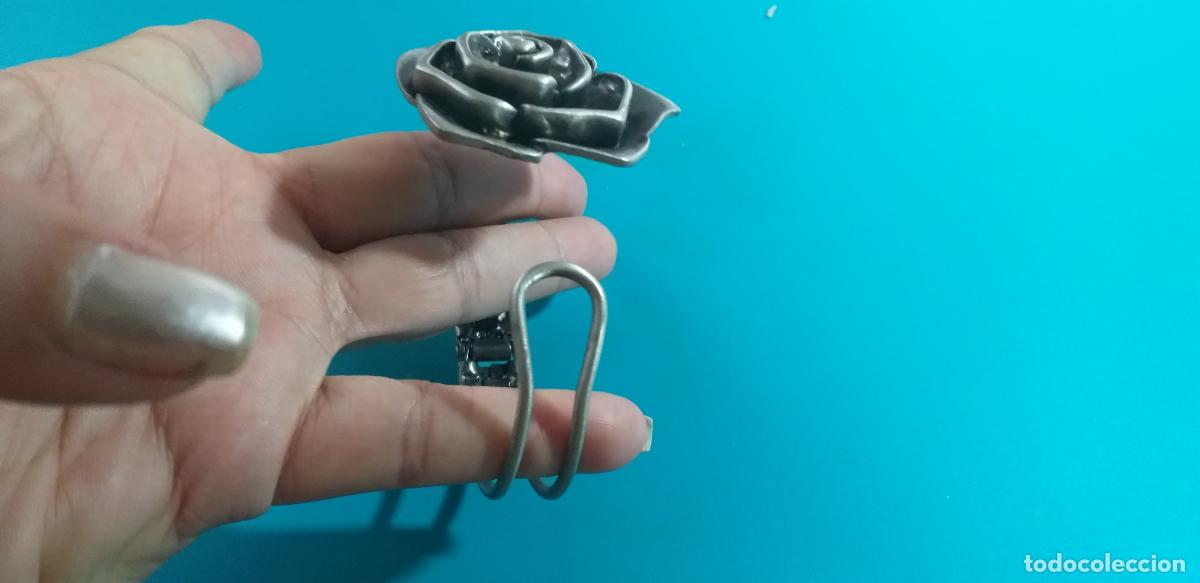 Joyeria: Pulsera con forma de flor. - Foto 3