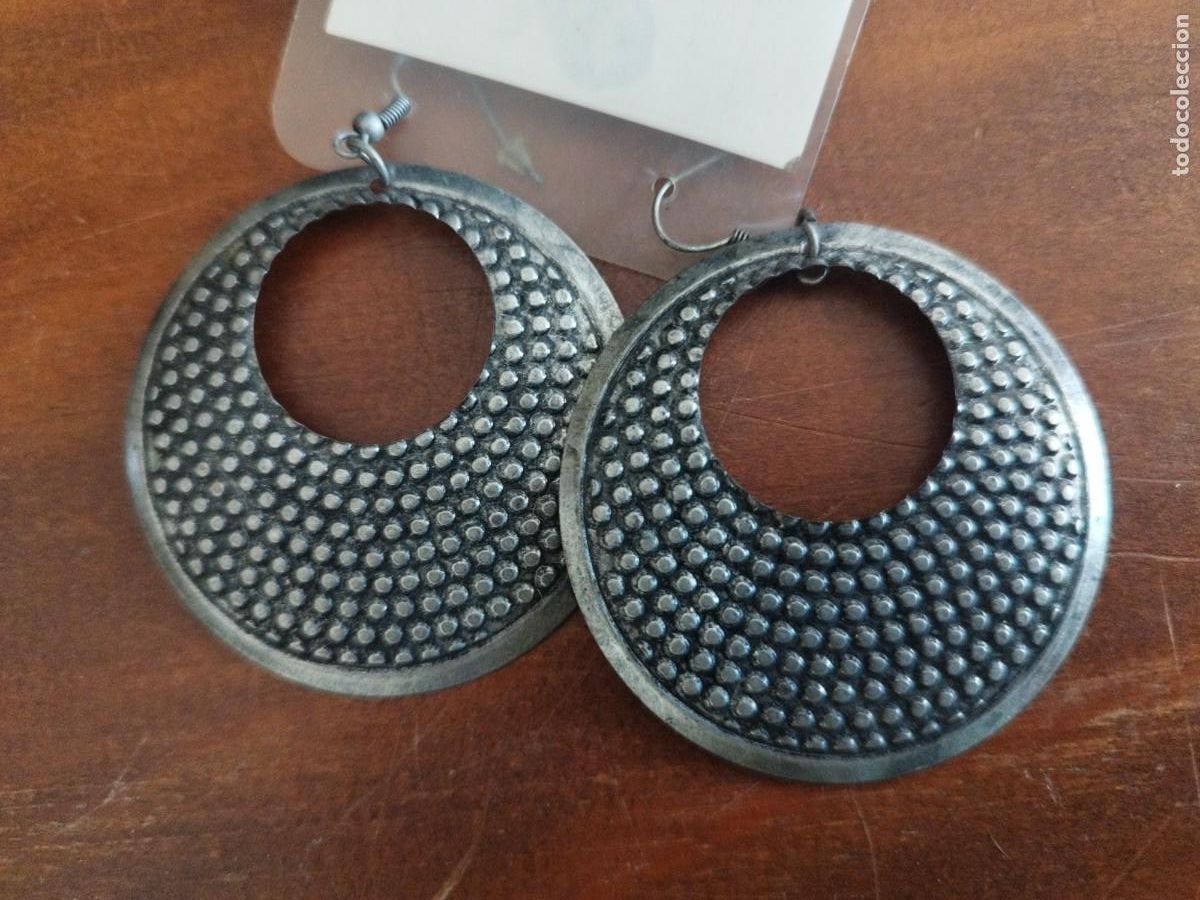 Joyeria: Pendientes metal plateado oscuro - Foto 1