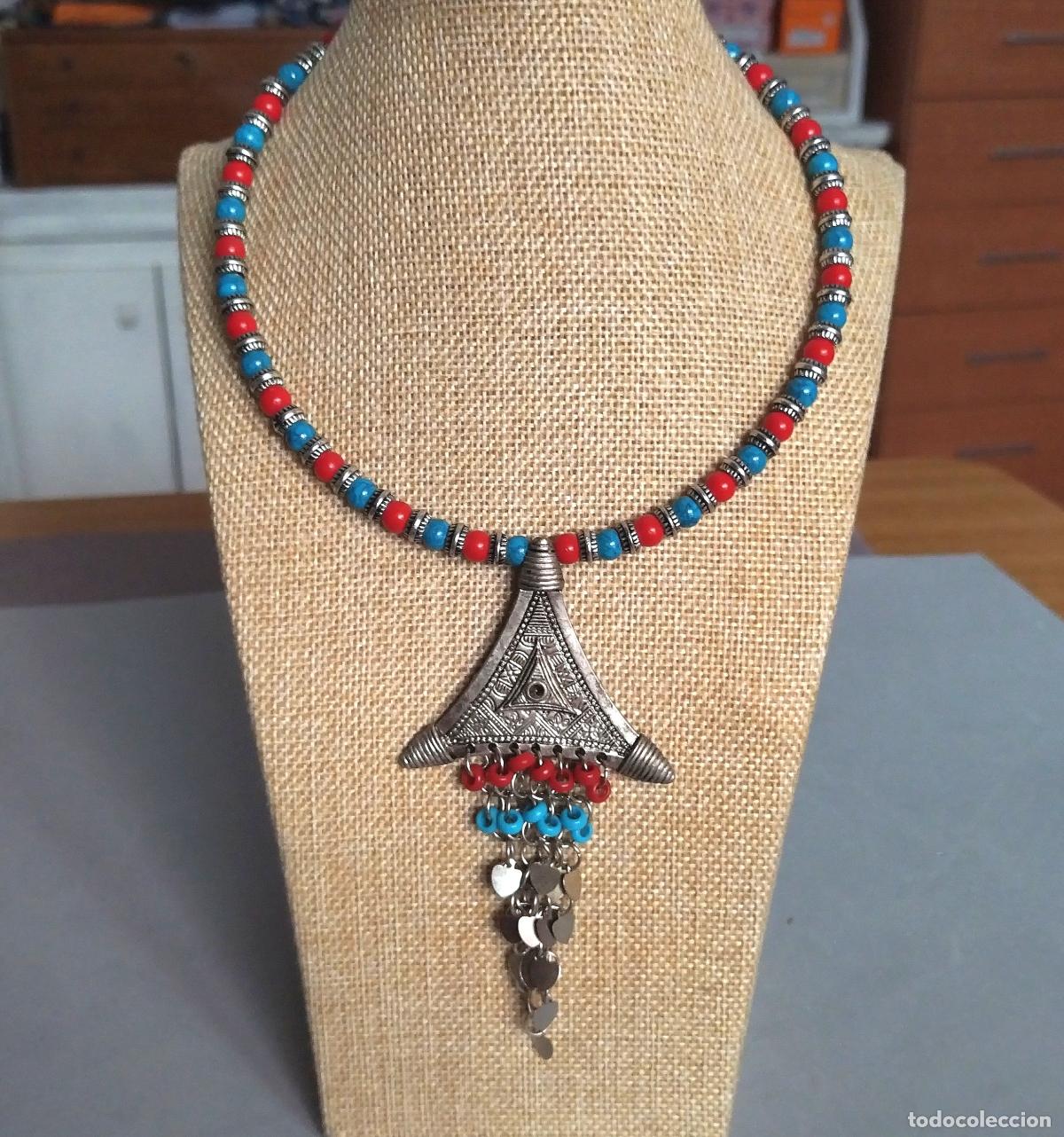Joyeria: Collar corto, bisuter&iacute;a. - Foto 1