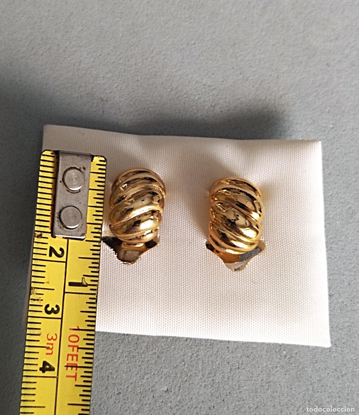 Joyeria: Pendientes dorados, cierre de clip. - Foto 2