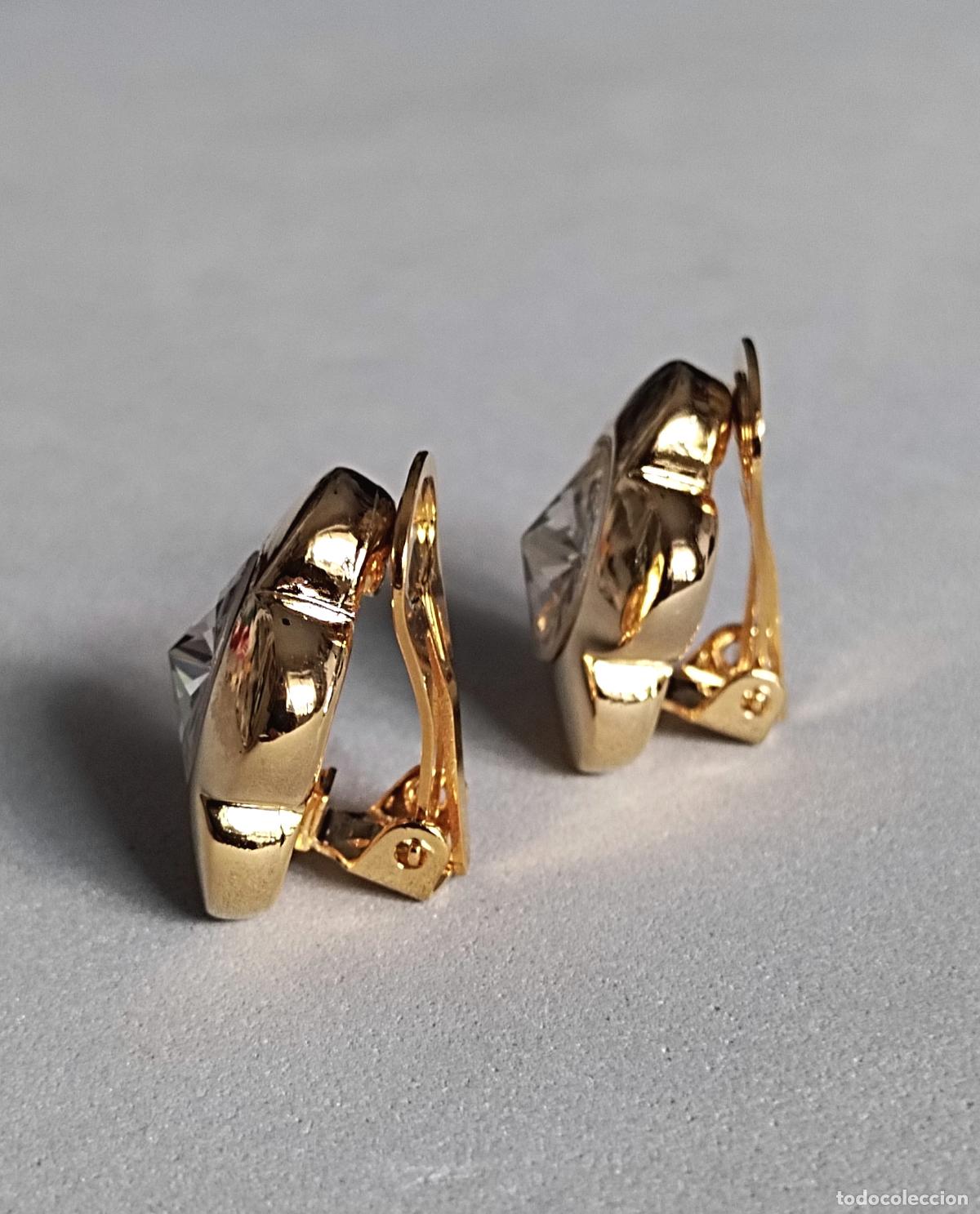 Joyeria: Pendientes dorados con cristal, cierre de clip. - Foto 2