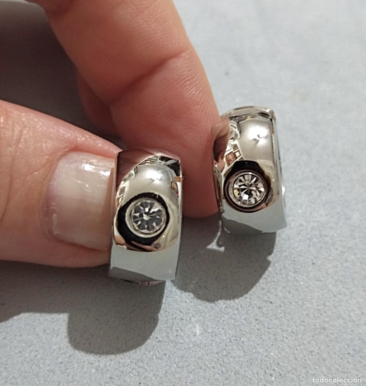 Joyeria: Bonitos pendientes plateados, de aro. - Foto 1