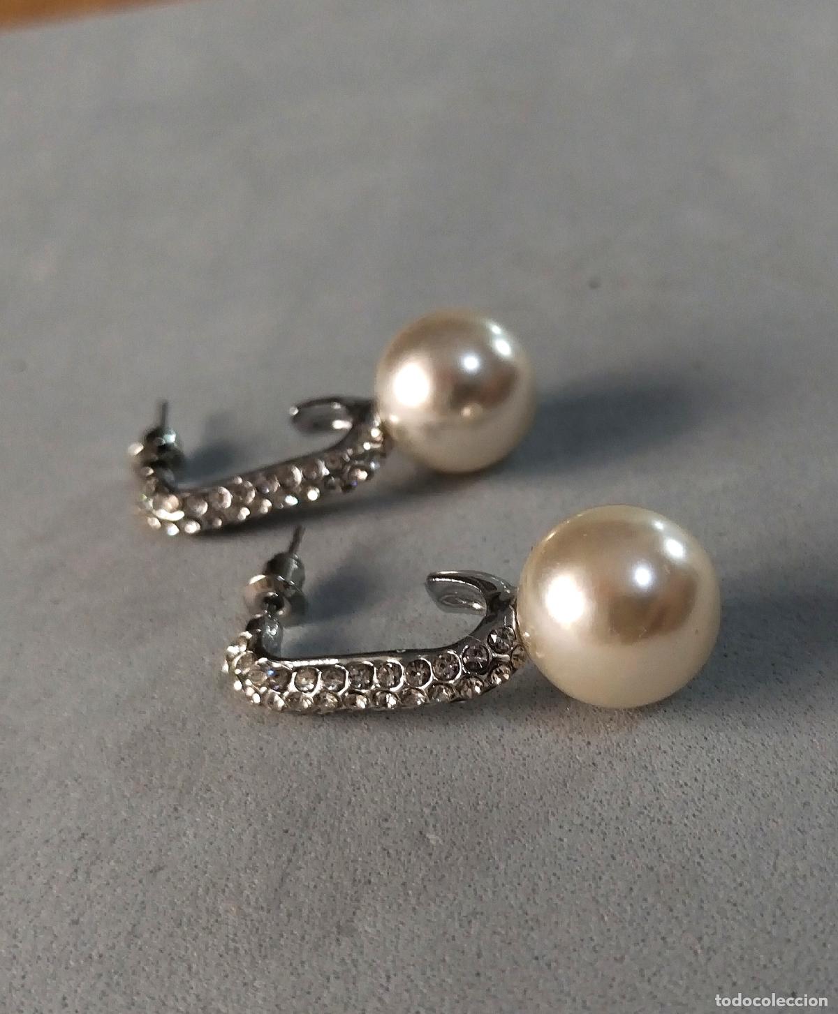 Joyeria: Pendientes plateados con perla, bisuter&iacute;a . - Foto 1