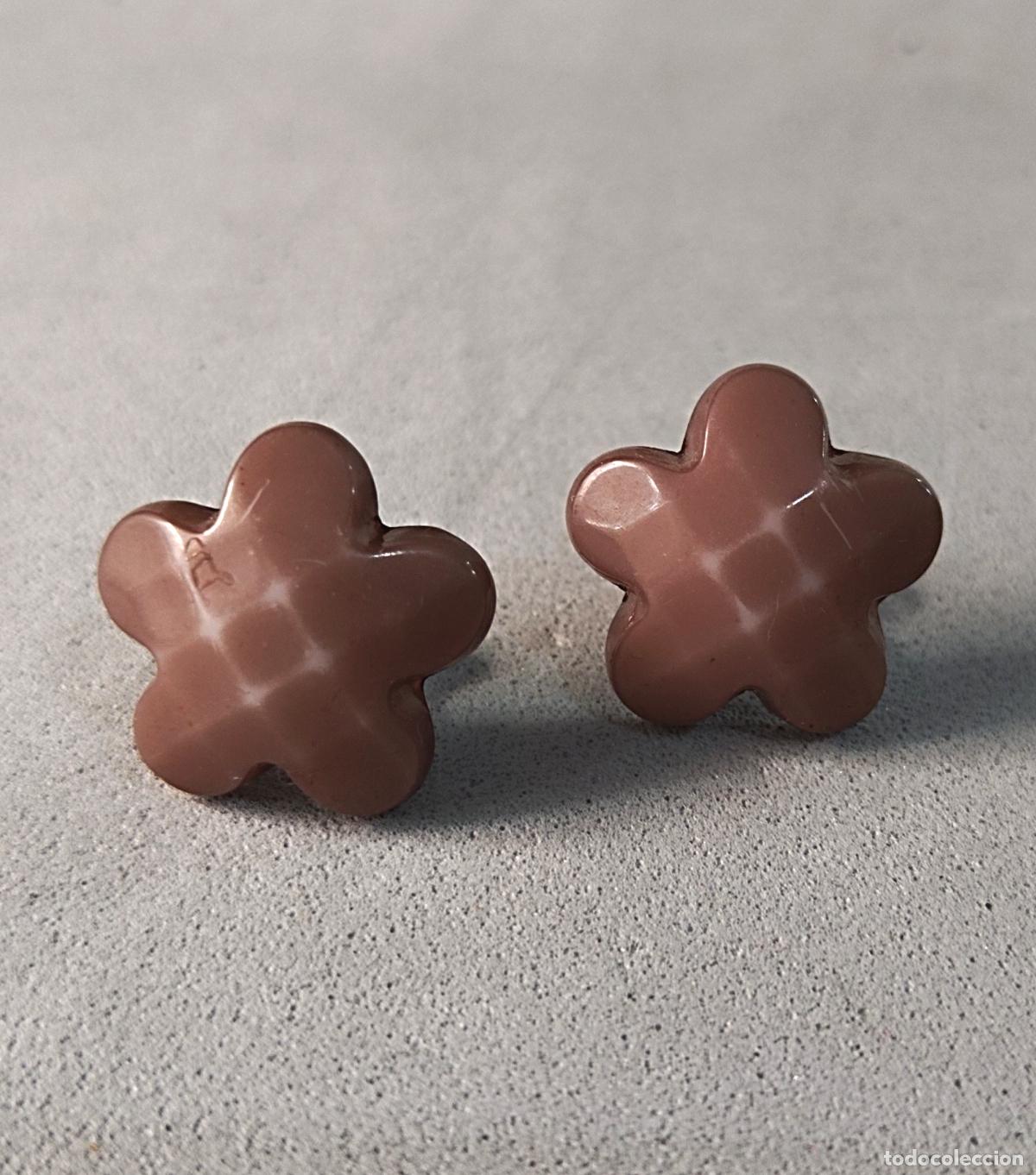 Joyeria: Pendientes de bisuter&iacute;a, forma de flor. - Foto 1