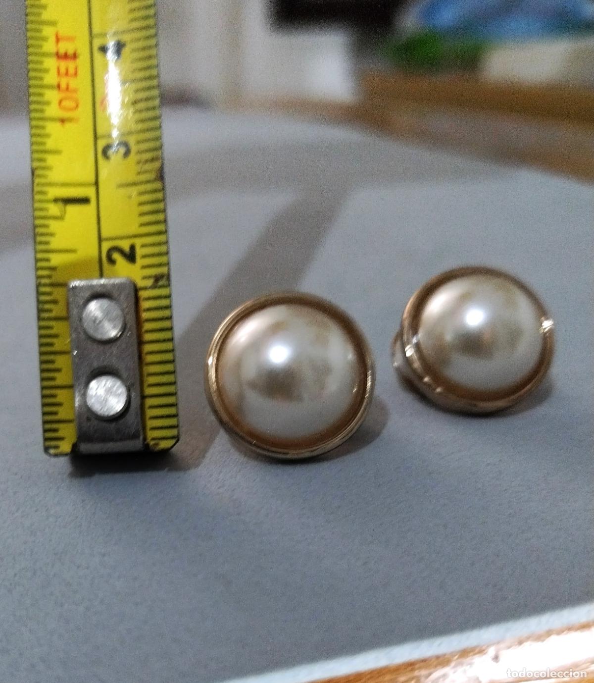 Joyeria: Pendientes dorados con perla, cierre de clip. - Foto 2