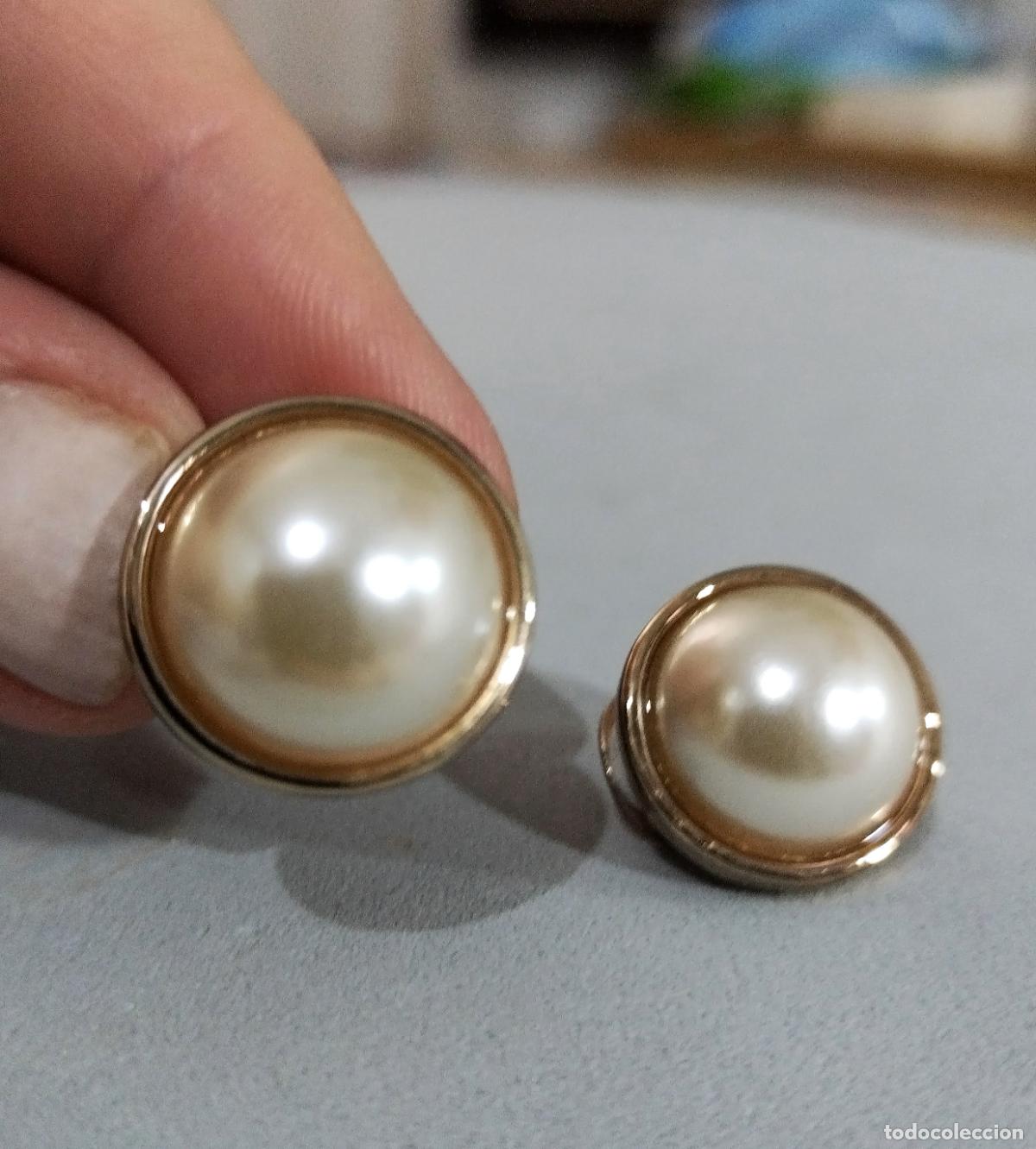 Joyeria: Pendientes dorados con perla, cierre de clip. - Foto 3