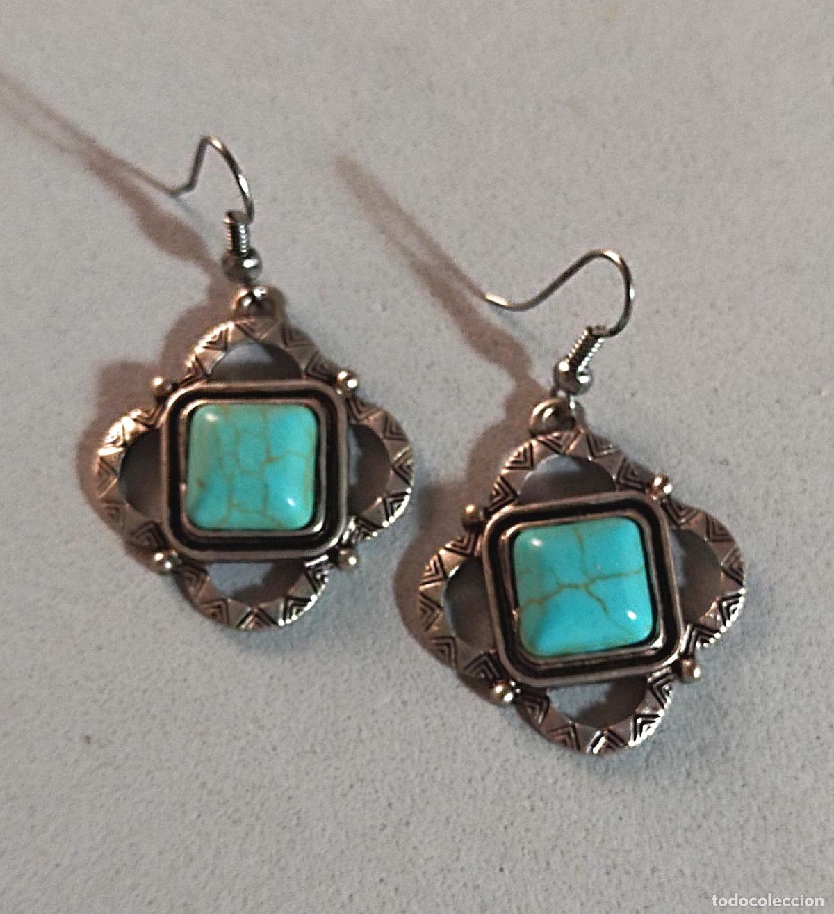 Joyeria: Pendientes plateados con piedra azul. - Foto 1