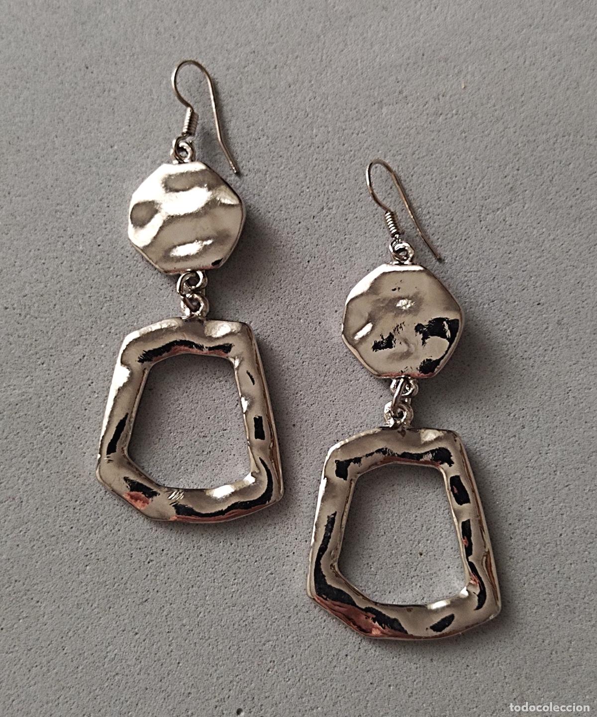 Joyeria: Pendientes largos, plateados. - Foto 1