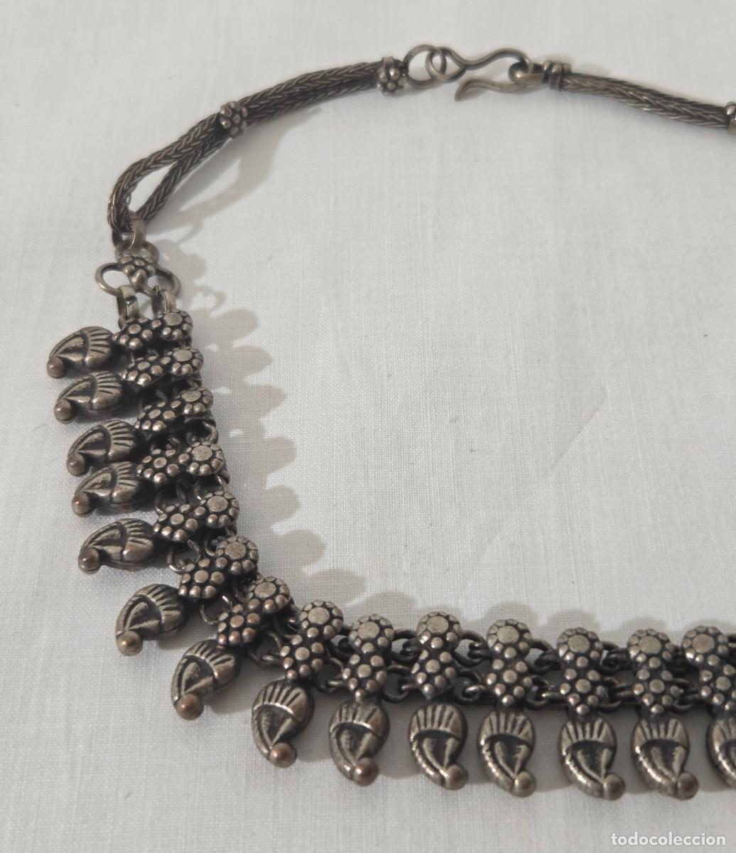 Joyeria: Collar gargantilla de metal blanco - Foto 2