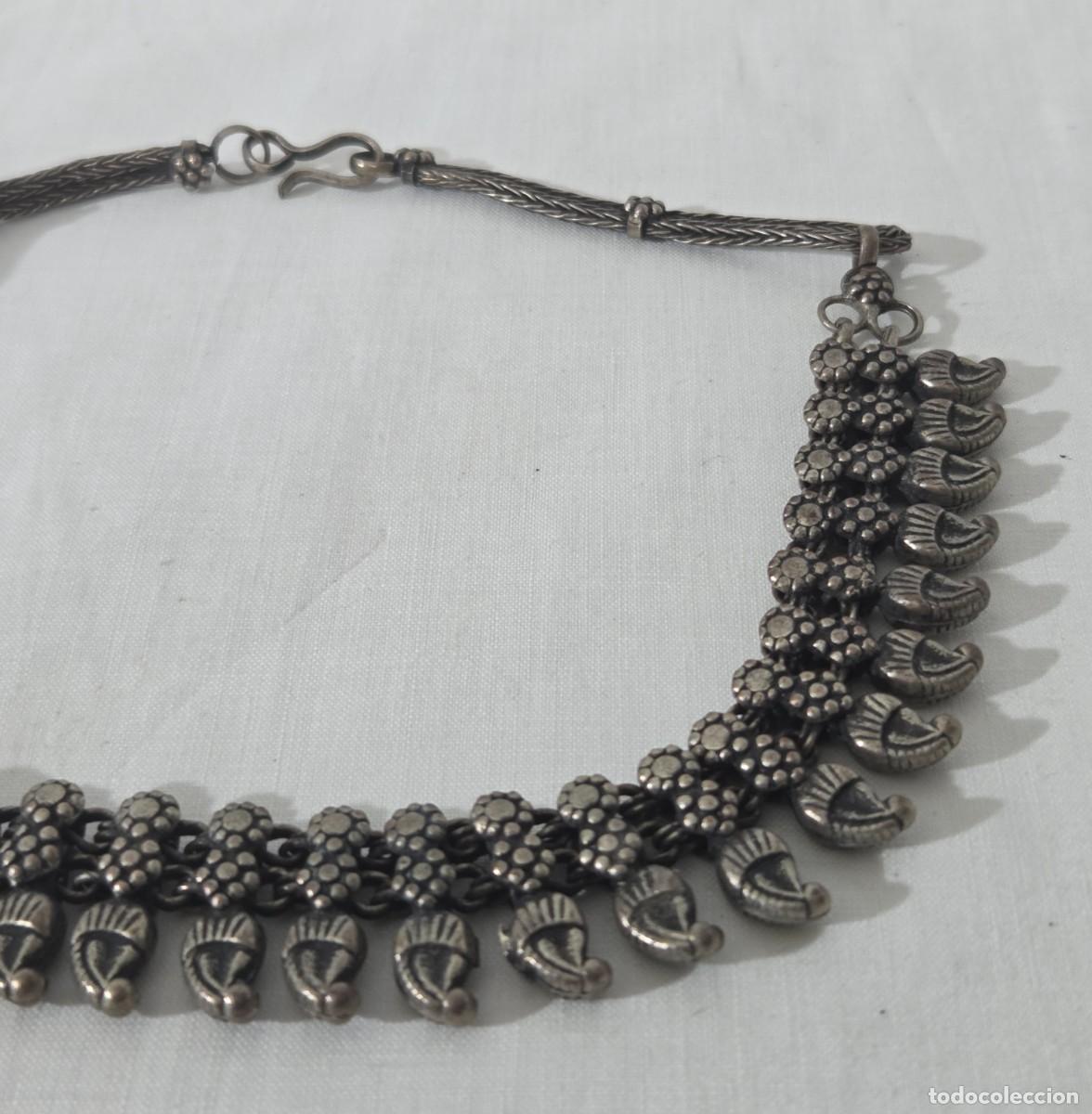 Joyeria: Collar gargantilla de metal blanco - Foto 3