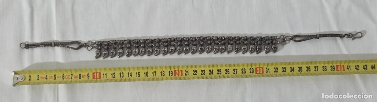 Joyeria: Collar gargantilla de metal blanco - Foto 6