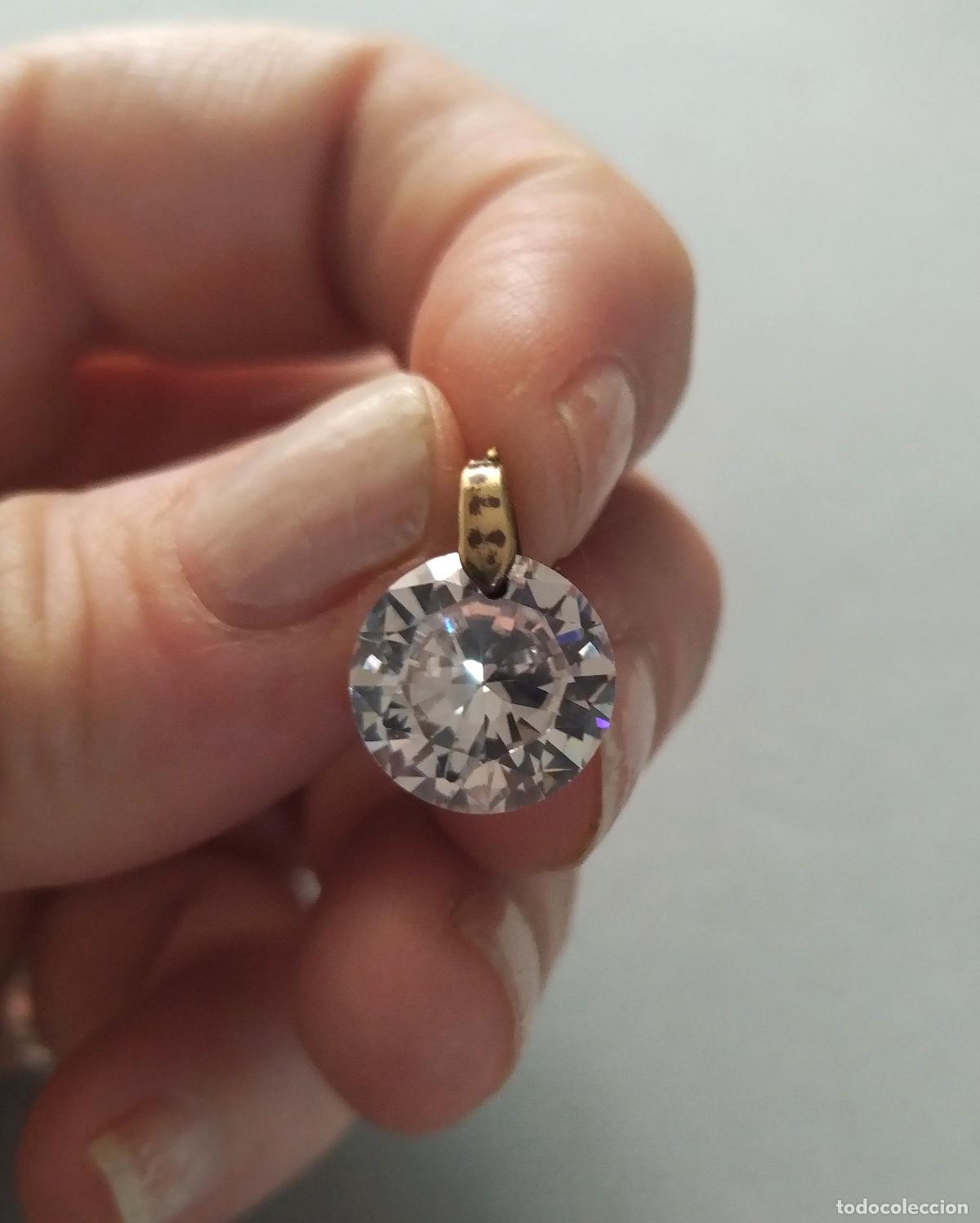 Joyeria: Colgante dorado con circonita. - Foto 5