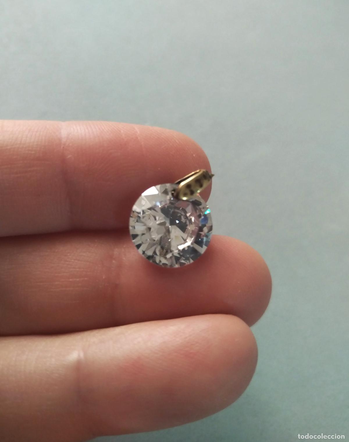 Joyeria: Colgante dorado con circonita. - Foto 6