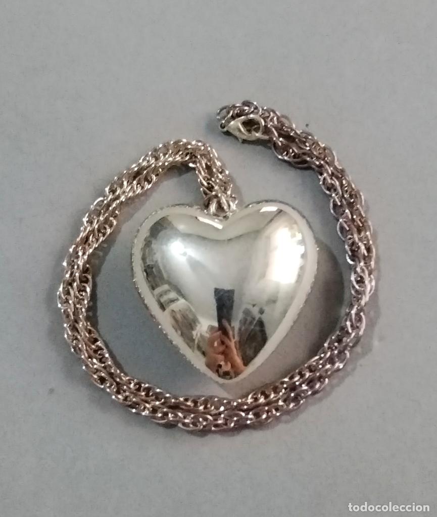 Joyeria: Colgante forma coraz&oacute;n plateado con cadena. - Foto 4