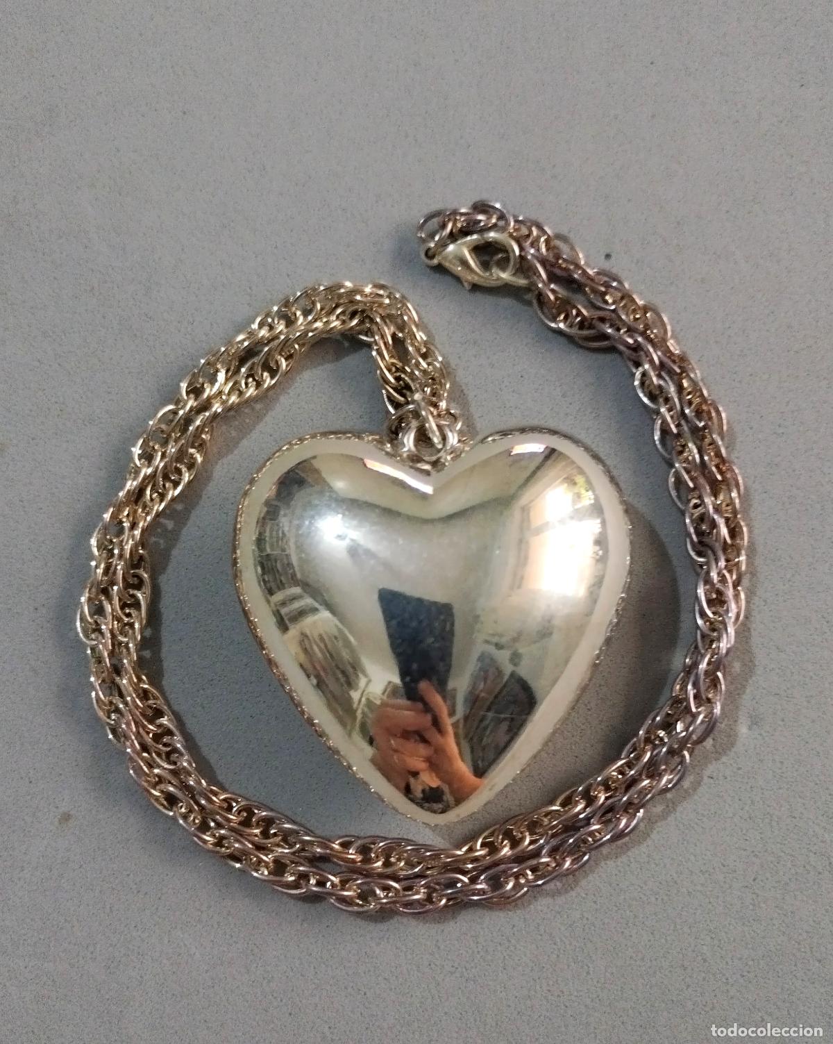 Joyeria: Colgante forma coraz&oacute;n plateado con cadena. - Foto 1