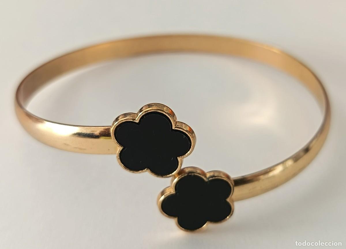 Joyeria: Pulsera dorada con 2 flores. Regulable. Rigida. - Foto 11