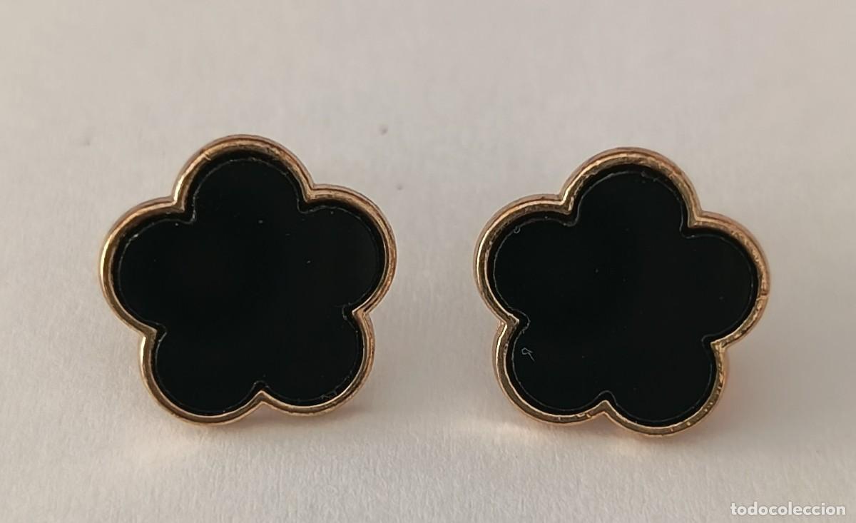 Joyeria: Pendientes dorados. Flor negra. - Foto 1