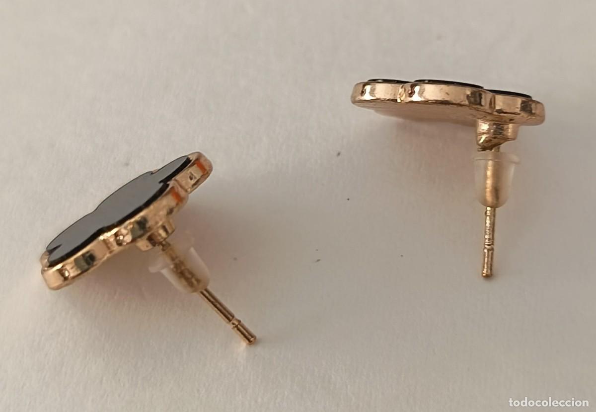 Joyeria: Pendientes dorados. Flor negra. - Foto 4