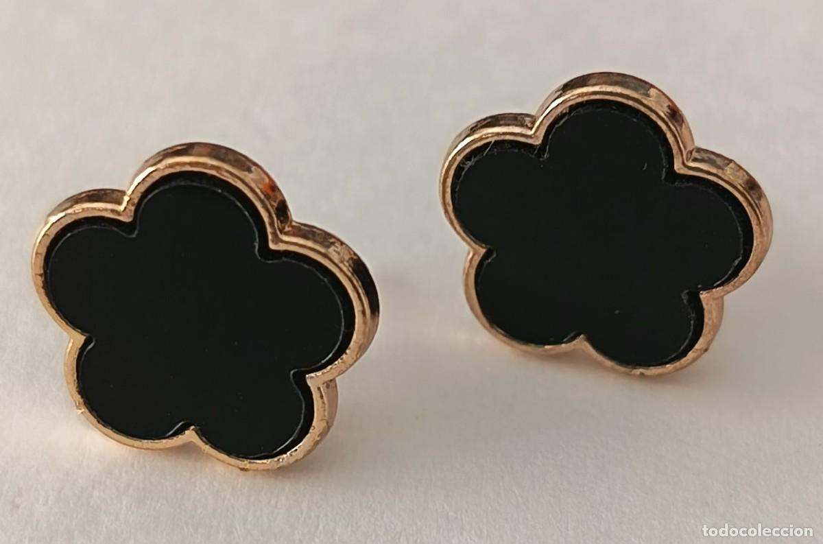 Joyeria: Pendientes dorados. Flor negra. - Foto 7