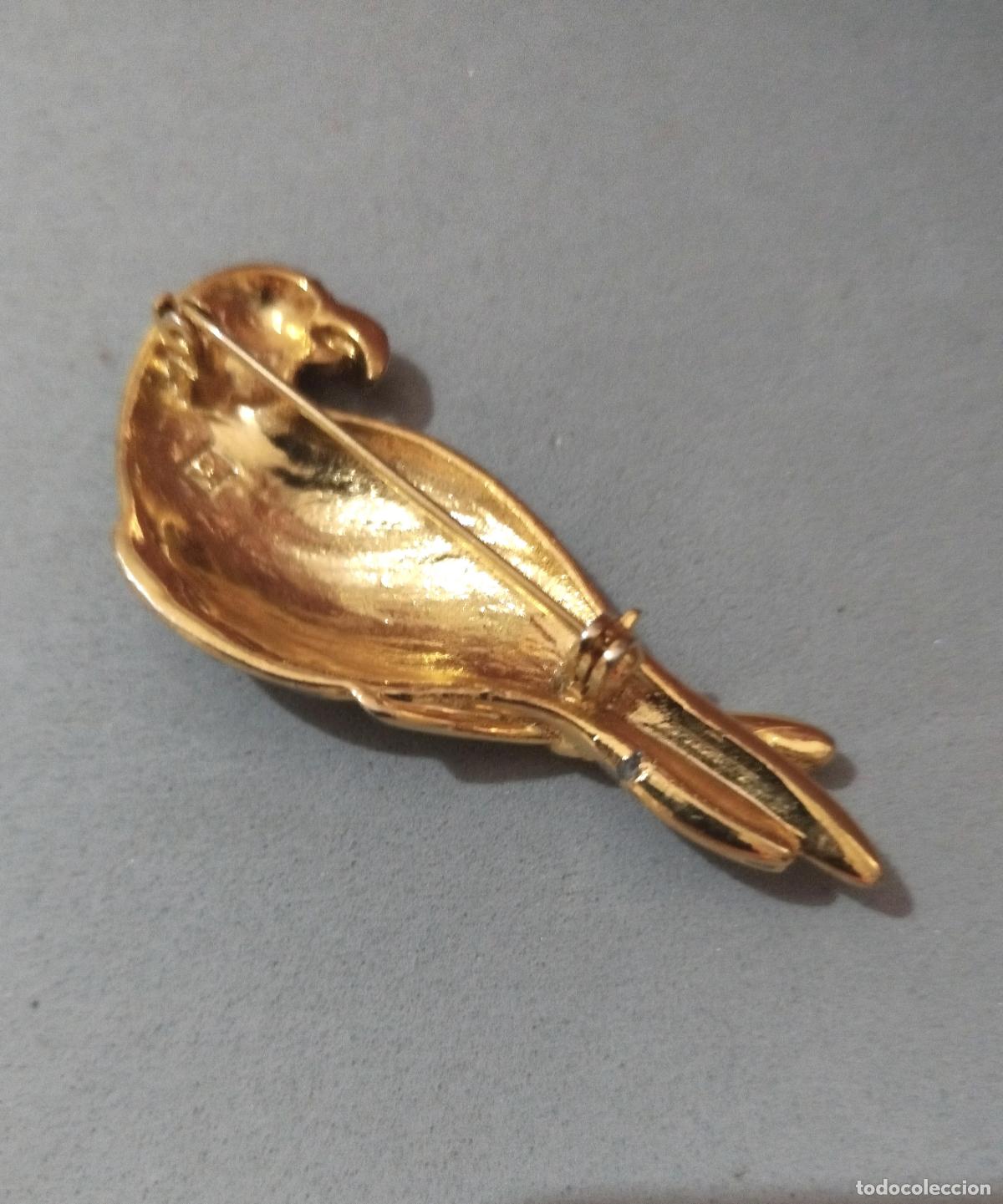 Joyeria: Broche dorado, forma de loro, p&aacute;jaro. - Foto 3