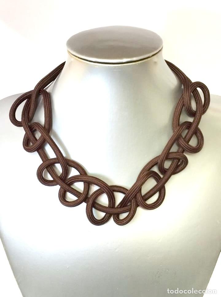 Joyeria: Collar corto color marr&oacute;n, Nuevo - Foto 4