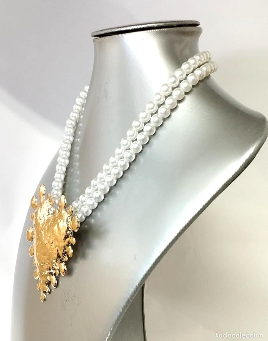 Joyeria: Collar corto perlas blancas y coraz&oacute;n color oro, Nuevo - Foto 3
