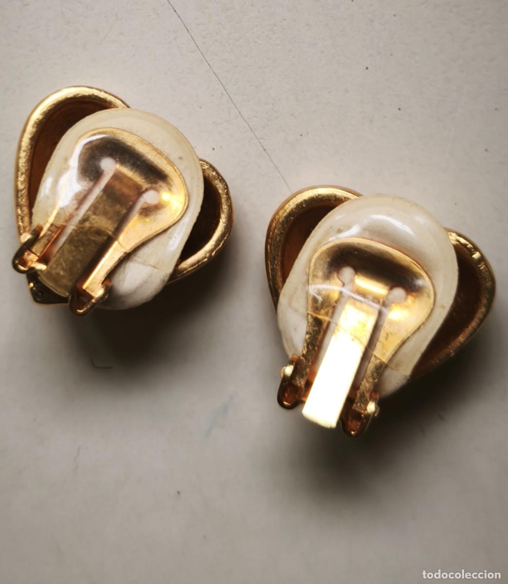 Joyeria: Pendientes dorados en forma de coraz&oacute;n - Foto 2