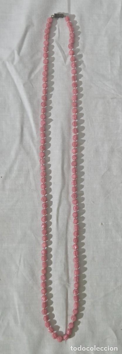 Joyeria: Collar de vidrio rosa, en forma de rosas - Foto 3