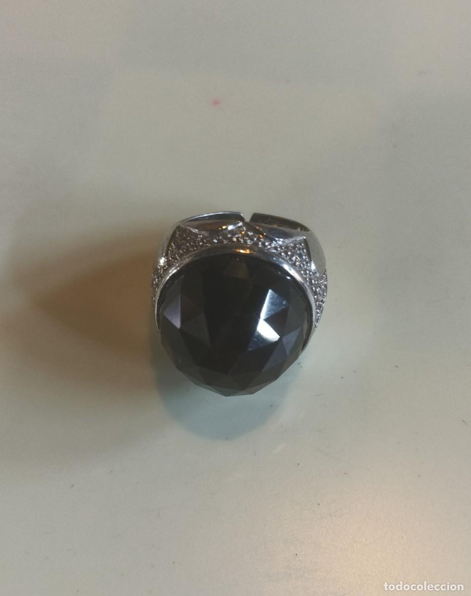 Joyeria: Anillo plateado con imitaci&oacute;n de &oacute;nice - Foto 1