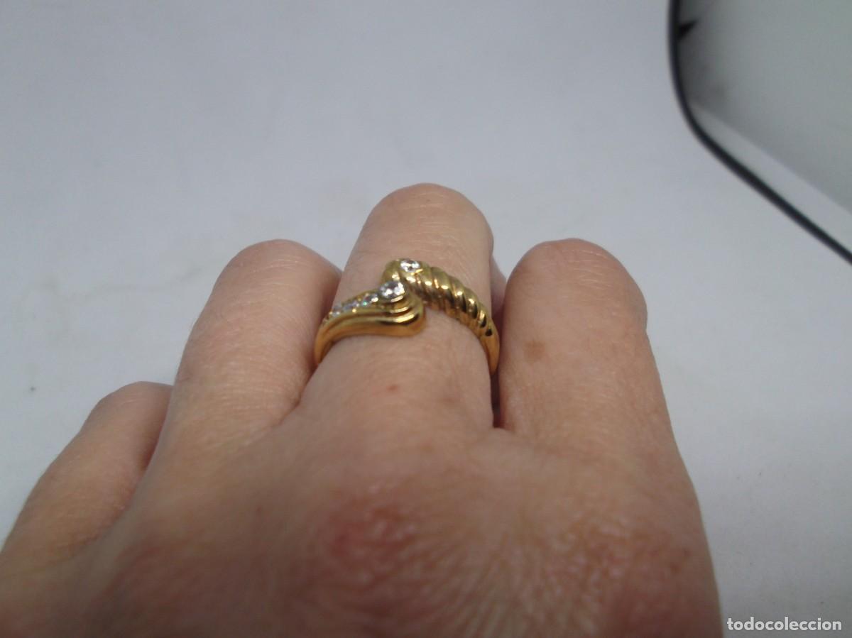 Joyeria: Anillo de bisuteria dorada con circonitas - Foto 4
