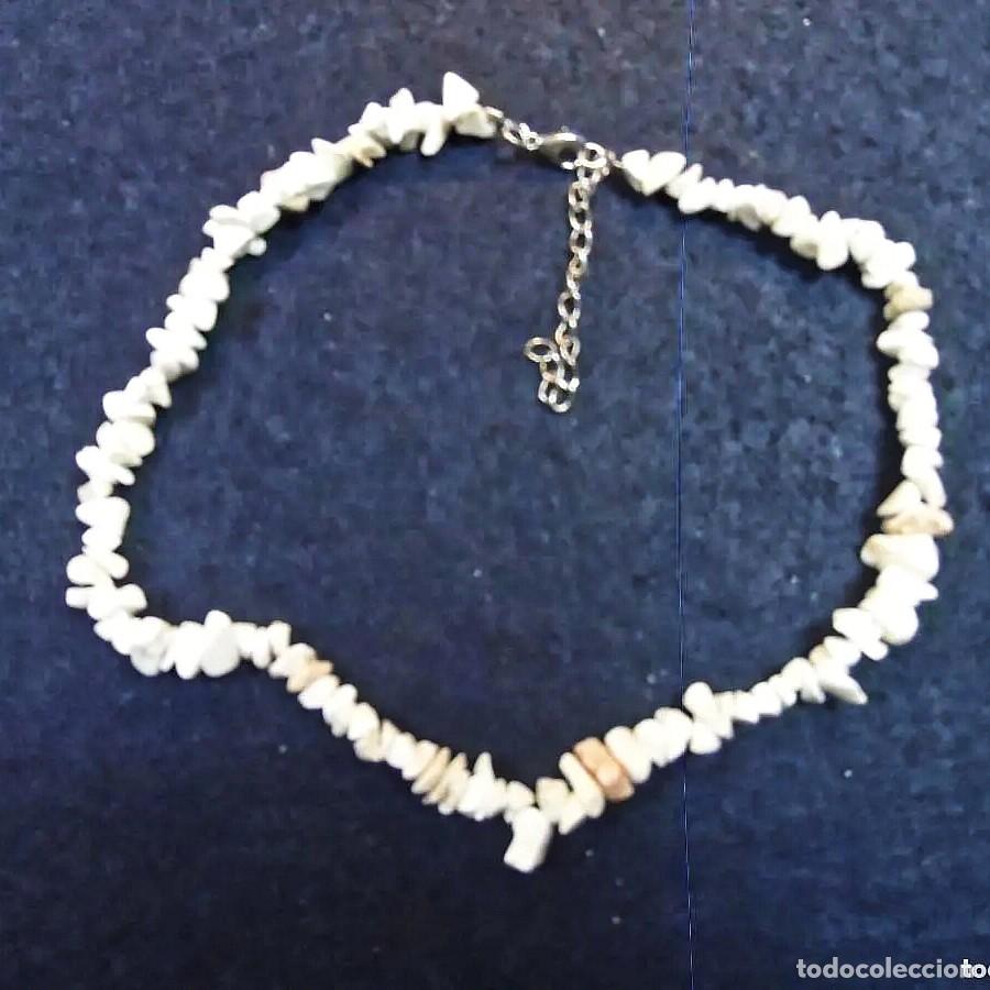 Jewelry: GARGANTILLA DE ALPACA PLATEADA Y CUARZO BLANCO MOTEADO NATURAL TROZOS. MEDIDA 40-47 CMS