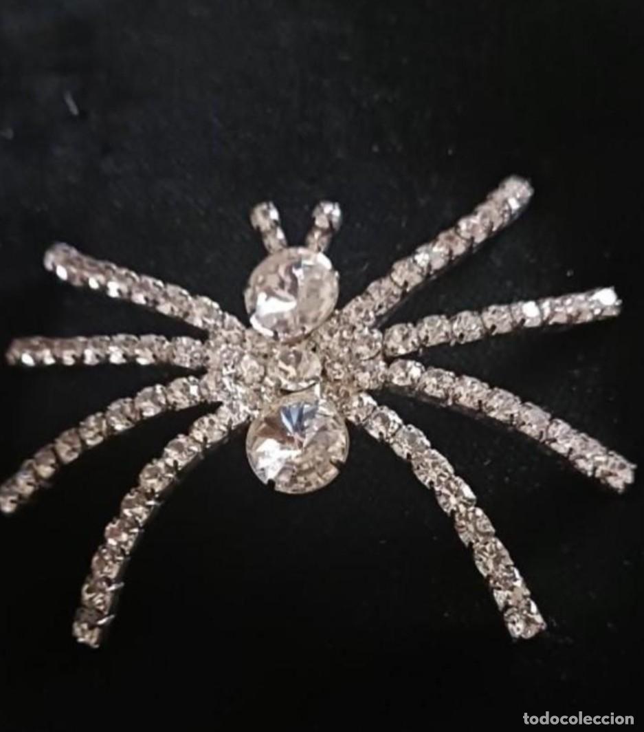 Schmuck: Broche en forma de ara&ntilde;a