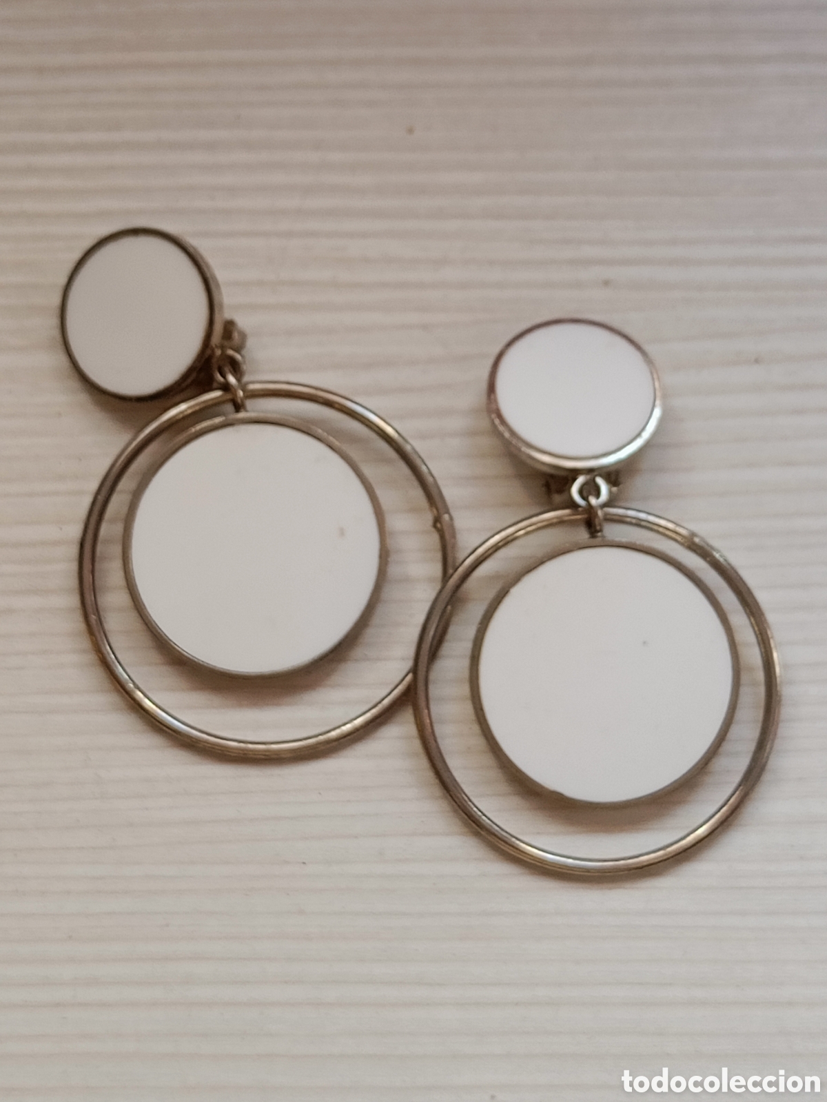 Joyeria: Antiguos pendientes flamenca Aro blancos cierre clip