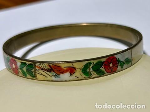 Joyeria: BRAZALETE ORIENTAL TIPO BANGLE CON ESMALTE CLOISONN&Eacute; c. 1960 - Foto 2