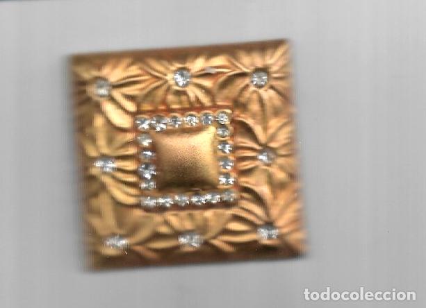 Joyeria: ANTIGUO BROCHE DE BISUTERIA - A&Ntilde;OS 40 - DE LA CASA - J. G. B.-SIN USAR