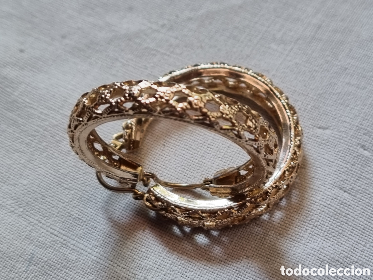 Joyeria: Preciosos pendientes con bonito dise&ntilde;o. Tipo aretes. Dorados