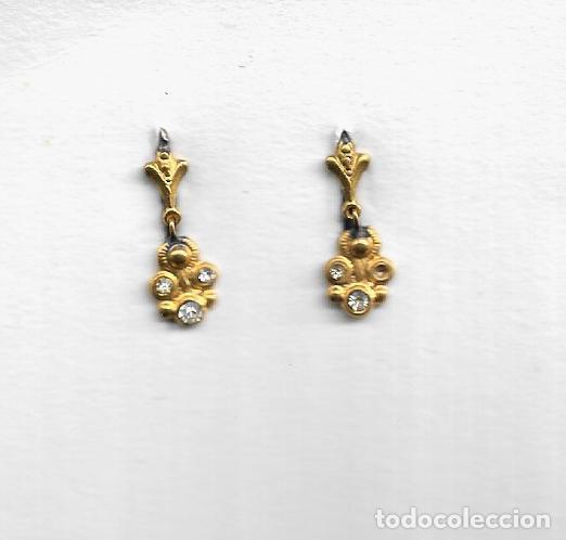 Joyeria: JUEGO DE PENDIENTES BISUTERIA - A&Ntilde;OS 40 - DE LA CASA - J. G. B.-SIN USAR