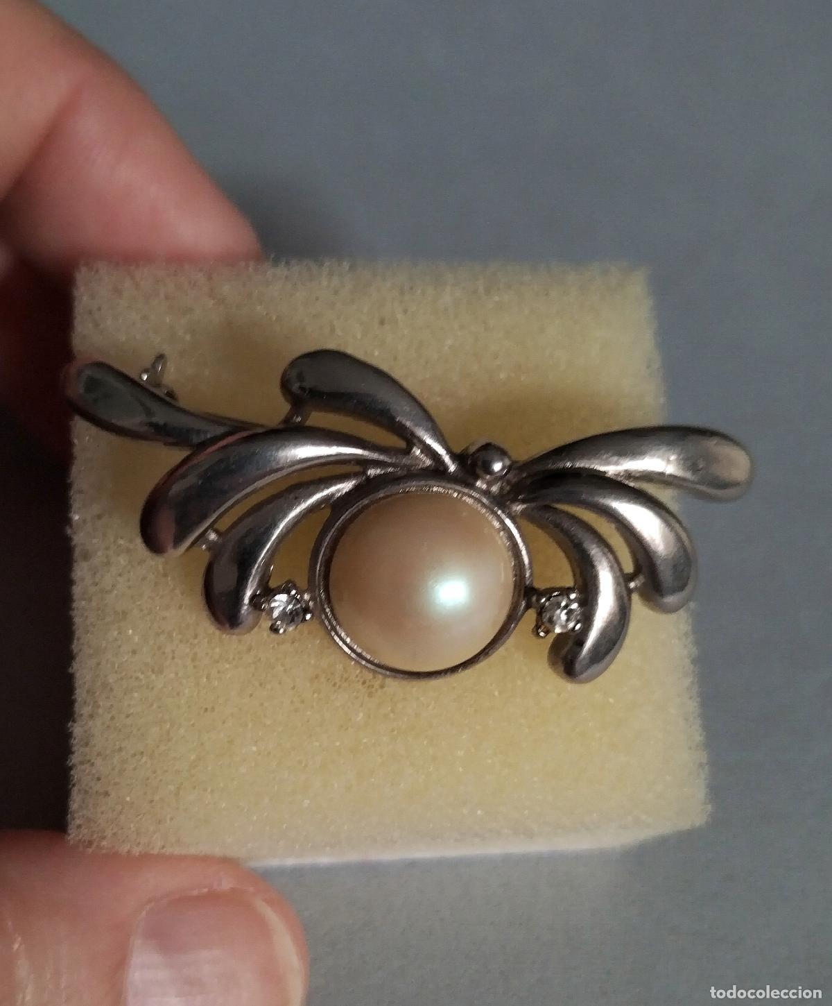Joyeria: Bonito broche plateado con perla. - Foto 3